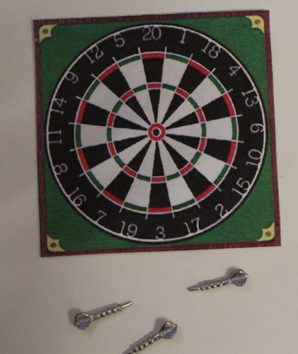 Dolls house pub dart - ,